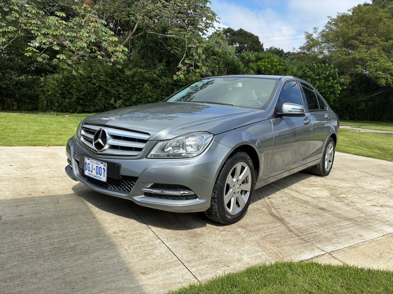 MERCEDES-BENZ C180 2013