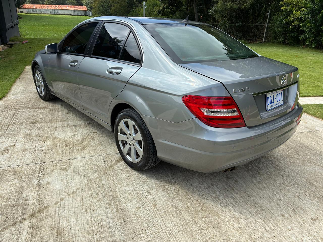 MERCEDES-BENZ C180 2013