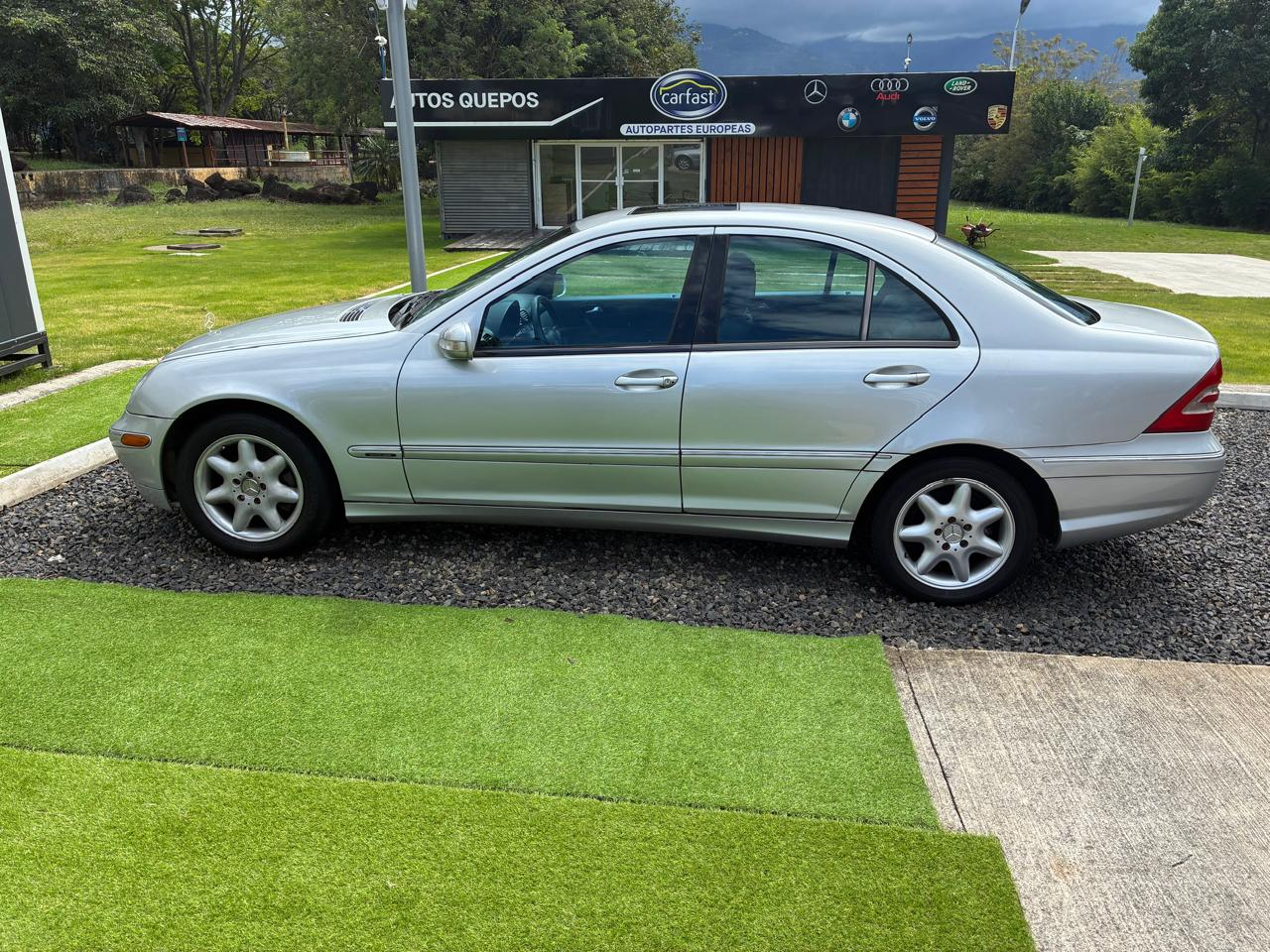 MERCEDES-BENZ C200K 2002