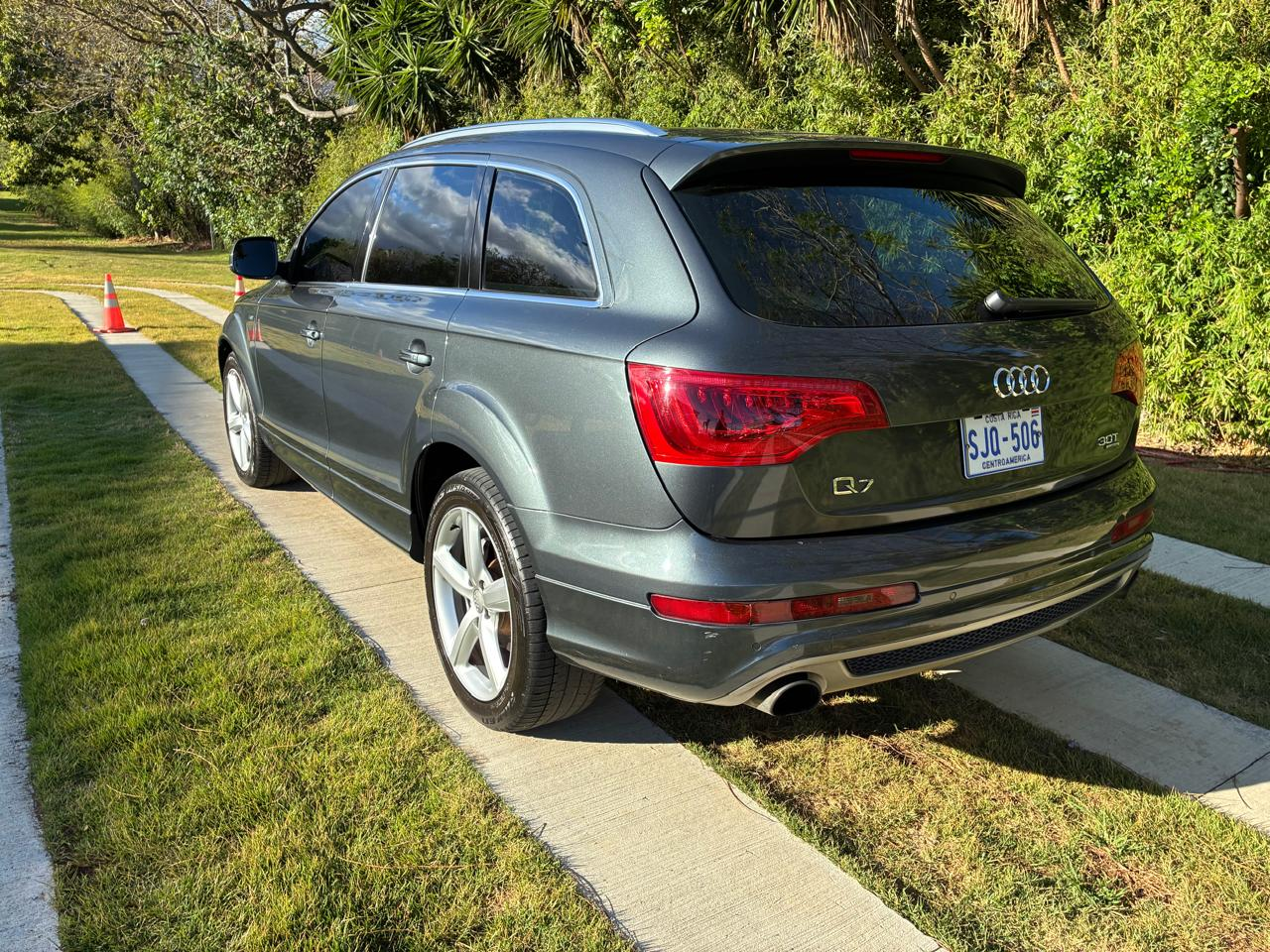 AUDI Q7 3.0T 2015
