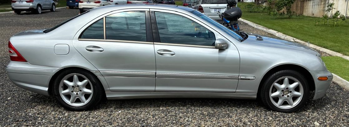 MERCEDES-BENZ C200K 2002