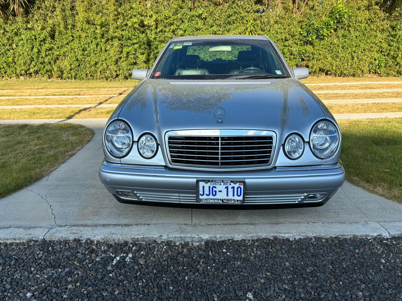 MERCEDES-BENZ E320 1998