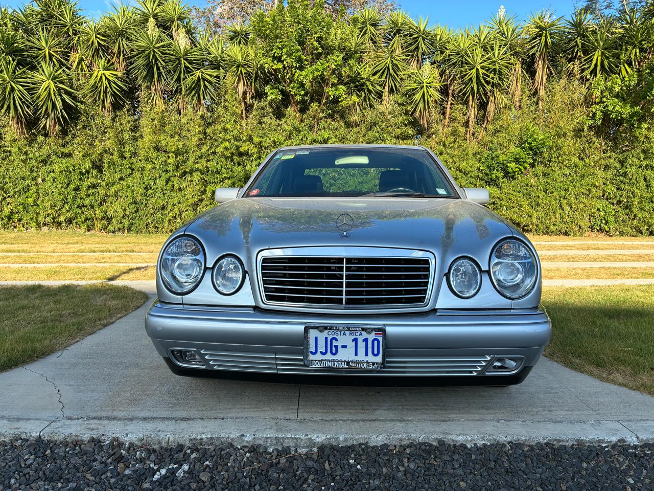 MERCEDES-BENZ E320 1998