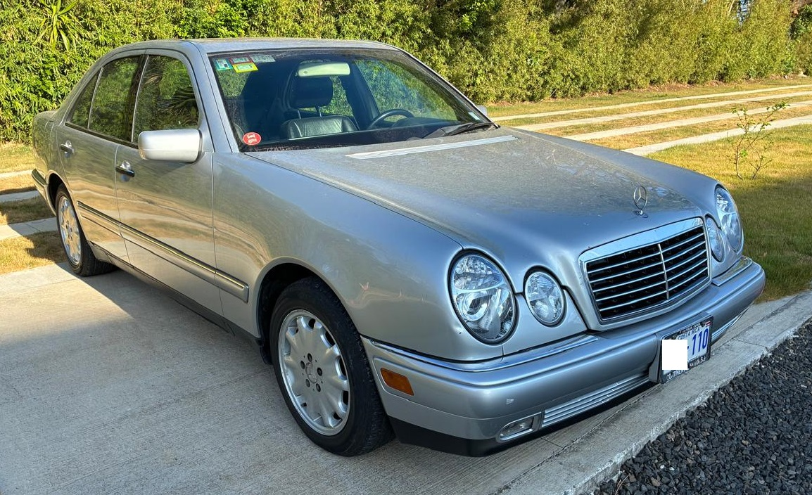 MERCEDES-BENZ E320 1998