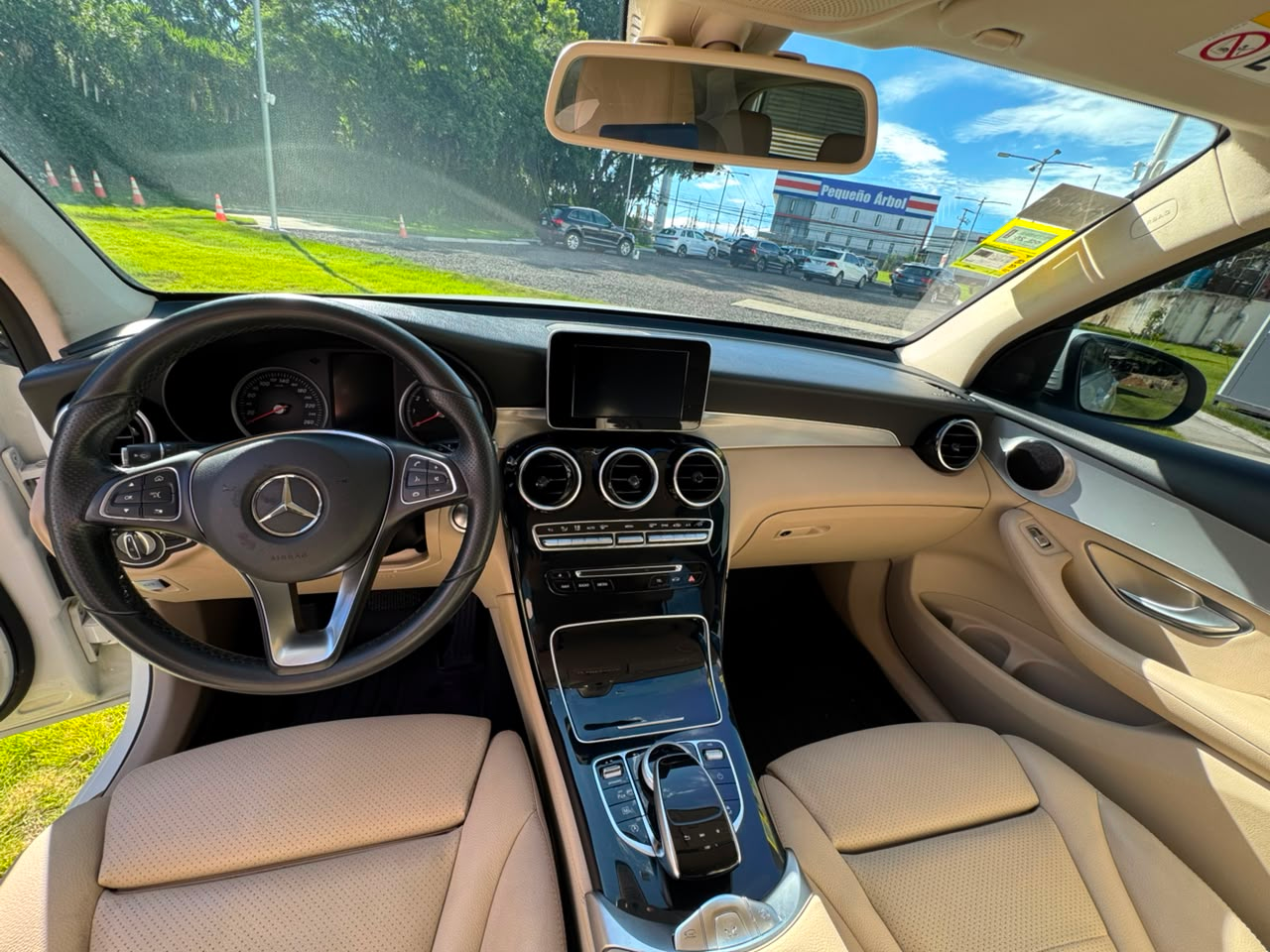 MERCEDES-BENZ GLC250 2017