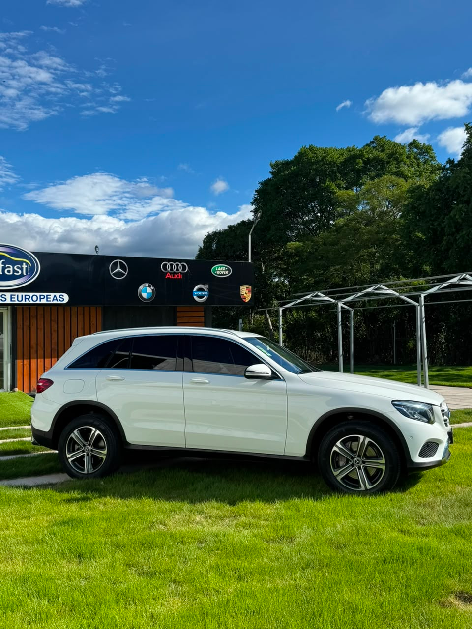 MERCEDES-BENZ GLC250 2017
